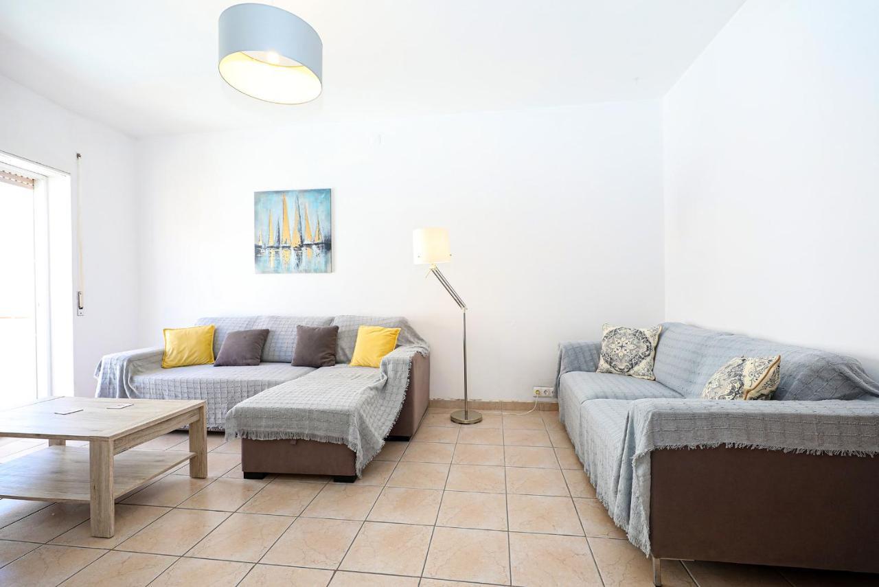 B63 - Corner Street Historic Center Apartment In Lagos Extérieur photo