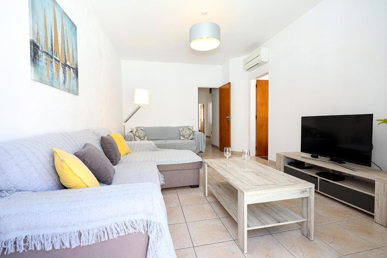 B63 - Corner Street Historic Center Apartment In Lagos Extérieur photo