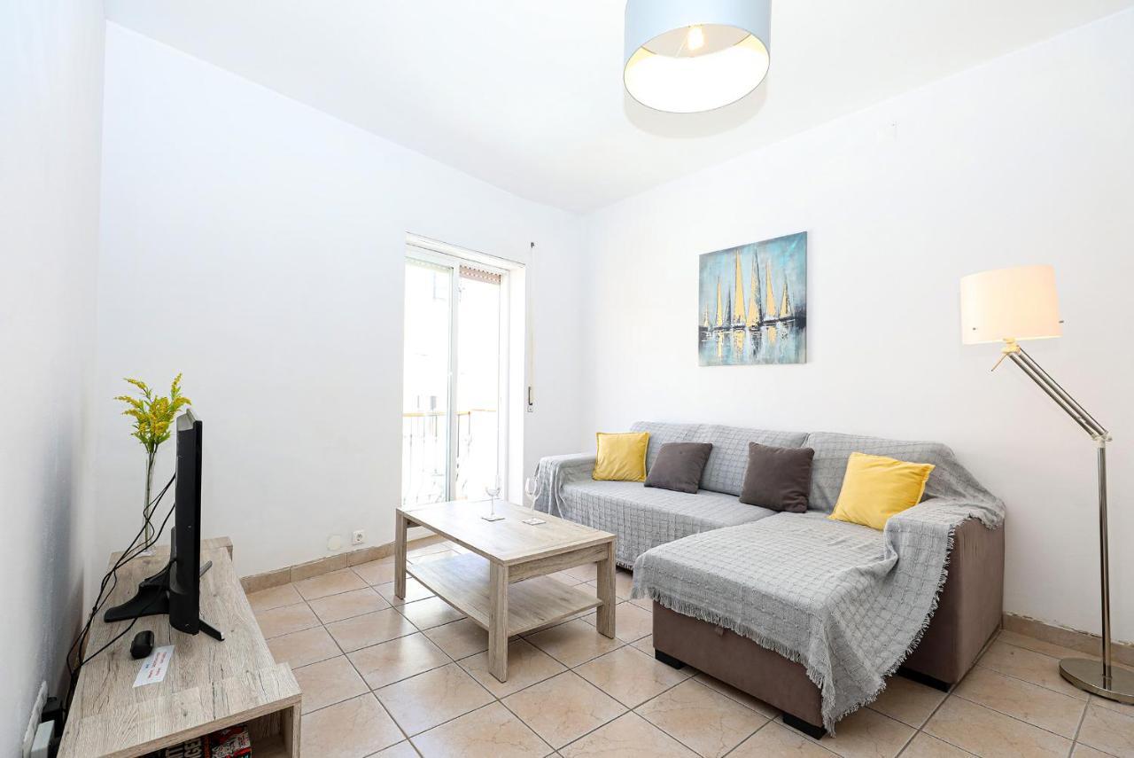 B63 - Corner Street Historic Center Apartment In Lagos Extérieur photo