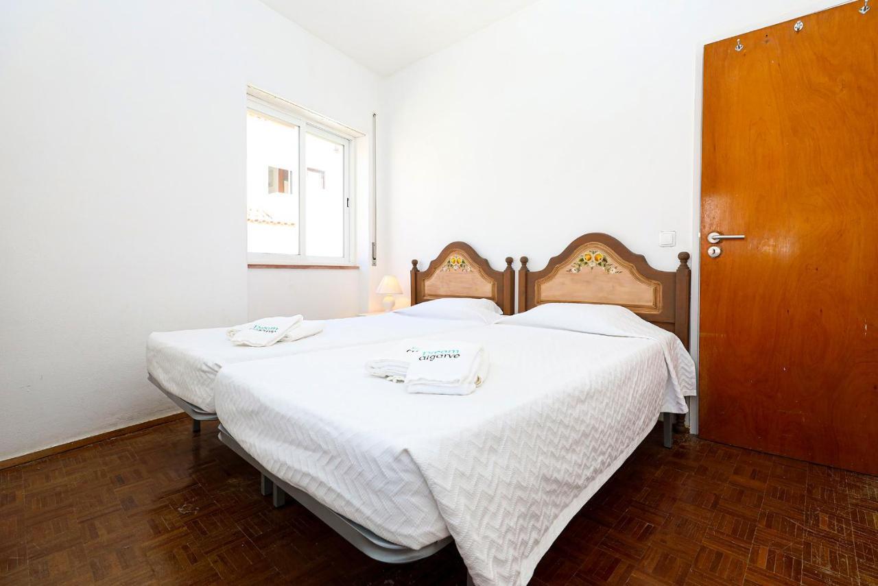 B63 - Corner Street Historic Center Apartment In Lagos Extérieur photo