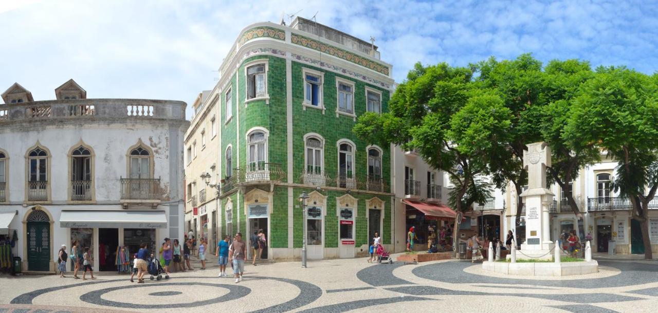 B63 - Corner Street Historic Center Apartment In Lagos Extérieur photo